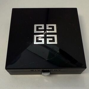 Givenchy tent couture shimmer powder 02-shimmery gold